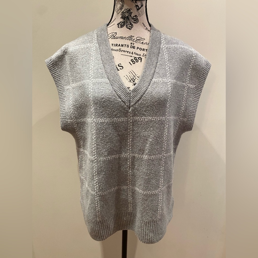 Grey Knit Vest Women’s Size Med EC by A New Day